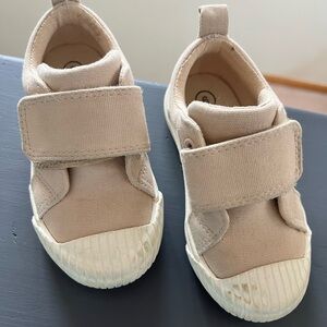 Cat & Jack toddler shoes!